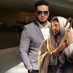 Meet your Posher, Carlos